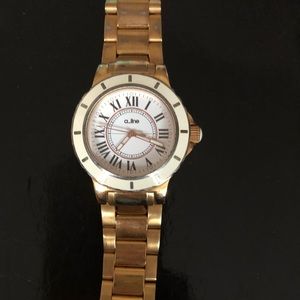 Women’s a_line watch